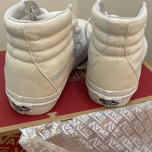 Vans Off the Wall High Top Sneakers - Picture 2 of 4